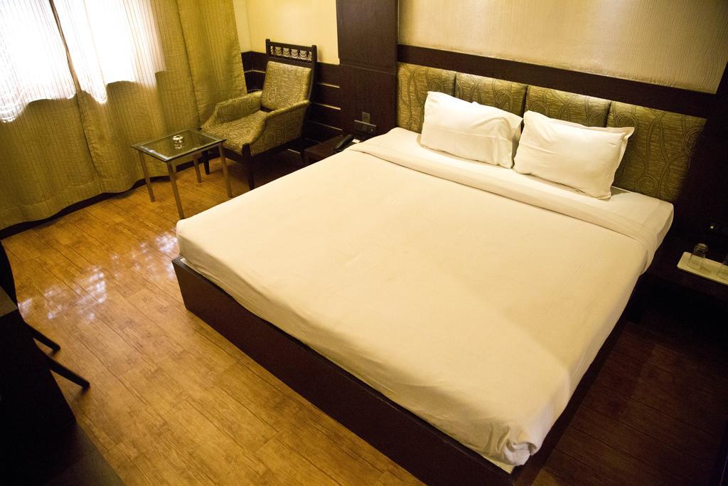 Hotel The Rajshahi Palace Indaur Pokoj fotografie